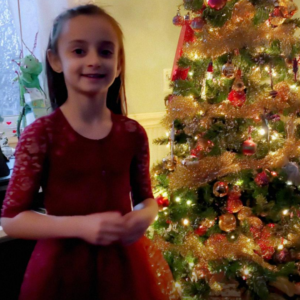 I Woke up in the Middle of Christmas Night and Noticed That My 9-Year-Old Daughter Was Gone, Along with My Car Keys